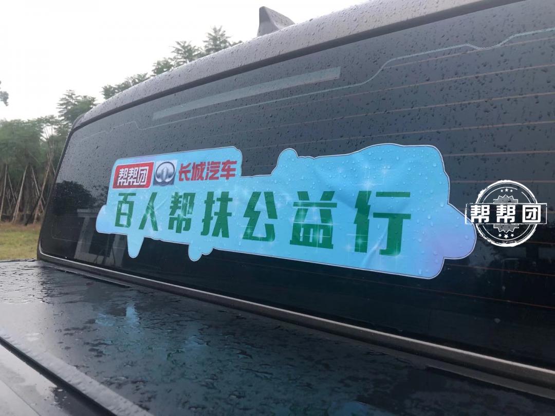 DƬ